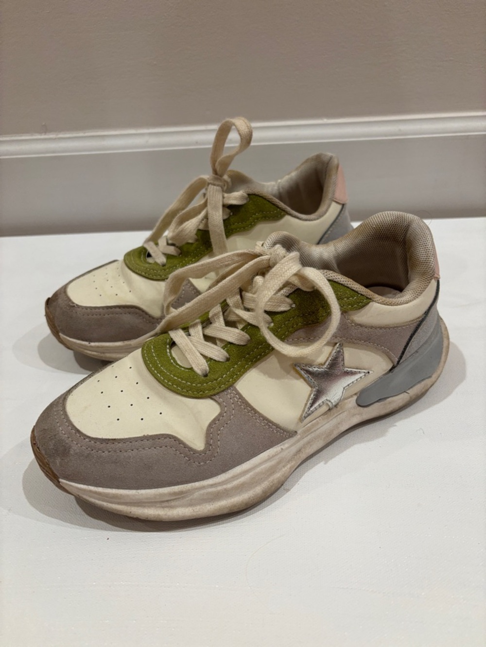 VINTAGE HAVANA
Run Fashion Sneakers
Color Pastel Pop